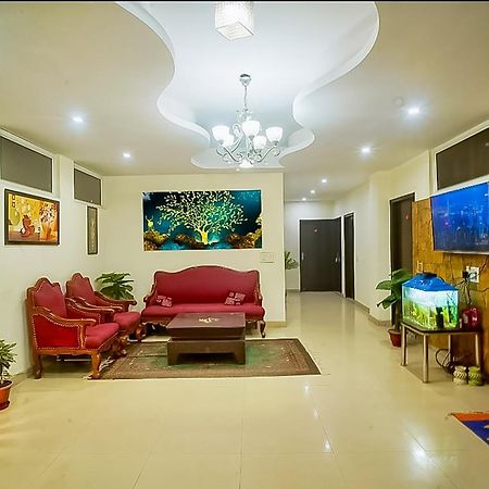 Happy Inn - Near Saket Metro New Delhi Exterior photo